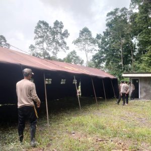 Polres Lumajang Dirikan Tenda Darurat Tanggap Bencana Erupsi Gunung Semeru