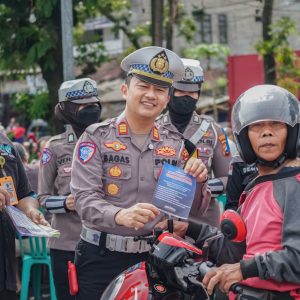 Polres Jember Gencarkan Edukasi Tertib Lalin di Operasi Zebra Semeru 2025