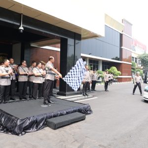Polda Jatim Berangkatkan Bantuan Kemanusiaan untuk Korban Banjir dan Longsor di Sumatera
