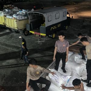 KP Wisanggeni-8005 Angkut Bantuan Kemanusiaan dari Sabang ke Pelabuhan Malahayati