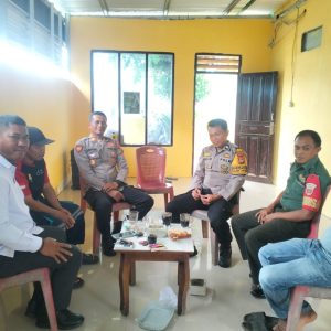 Kapolsek Labakkang Sambangi Desa Patallassang Perkuat Silaturahmi Dan Kemitraan