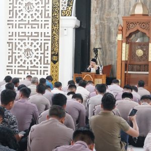 Polresta Sidoarjo Gelar Sholat Ghaib dan Doa Bersama untuk Korban Bencana Aceh Sumatera