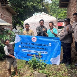 Polsek Kejayan Bersama PT Tirta Jaya Salurkan Bantuan Air Bersih ke Dua Desa Terdampak Kekeringan
