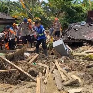 Tim K9 Polri Temukan Sesosok Mayat Wanita di Depan Gereja GKPA Huta Godang, Batang Toru