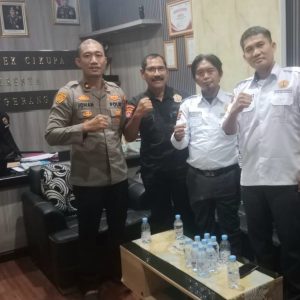 Polsek Cikupa Polresta Tangerang Jalin Sinergi Keamanan Bersama Pokdar Kamtibmas Bhayangkara Resor Kota Tangerang.   