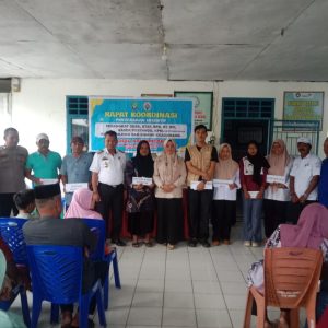 Penyerahan Bantuan Langsung Tunai (BLT) Dan Insentif Desa Kanaungan
