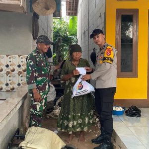 Lewat Program BAKSO URAT, Polsek Panongan Ringankan Beban Warga Prasejahtera   