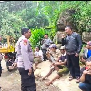 Giat Kopling Polsek Puspo Dapat Sambutan Hangat Warga, Perkuat Kedekatan Polisi dan Masyarakat