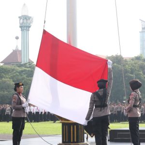 Polda Jatim Peringati Hari Ibu Tekankan Peran Strategis Perempuan Menuju Indonesia Emas 2045