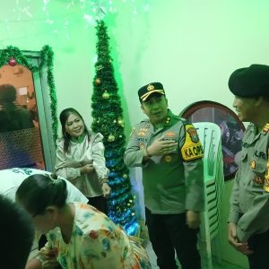 Jelang Perayaan Natal Polres Pelabuhan Tanjungperak Pastikan Keamanan Gereja