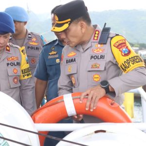 Jelang Nataru Polresta Banyuwangi Gelar Pemeriksaan Keselamatan Terpadu di Pelabuhan Ketapang