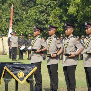 Anak Petani hingga Montir Jadi Lulusan Terbaik Bintara Remaja SPN Polda Jatim