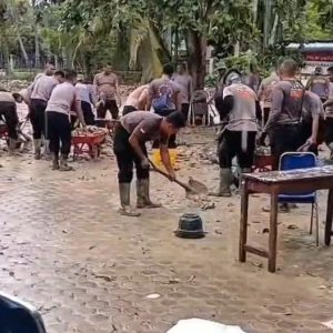 Gerak Cepat dalam Pemulihan Pascabencana, Polri Pastikan Sekolah di Aceh Utara Siap Digunakan