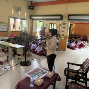 Satresnarkoba Polres Pasuruan Sosialisasikan Bahaya Narkoba di Yayasan Al-Uswah Bangil