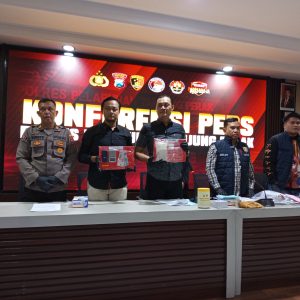 Satresnarkoba Polres Pelabuhan Tanjung Perak Bongkar Peredaran Sabu 31, 62 Gram di Tambaksari, Empat Tersangka Diamankan