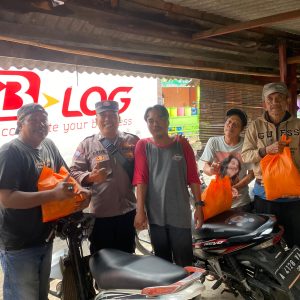 Polsek Pasar Kemis Berbagi Sembako di Kutajaya, Perkuat Harkamtibmas dan Kepedulian Sosial