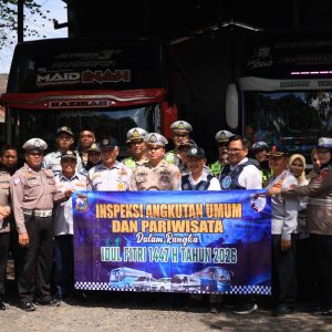Polres Gresik dan Polda Jawa Timur Gelar Rampcheck Bus Pariwisata, Pastikan Keselamatan Wisatawan