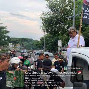 MAKI Jatim Bagikan 750 Paket Takjil di Hari Pertama Ramadan 1447 H di Depan BNI Cito Mall