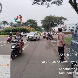 Polsek Panongan Gelar Patroli Pusaka di Pusat Takjil City Market Citra Raya Tangerang