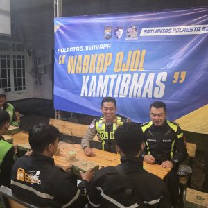 Polresta Sidoarjo dan Komunitas Ojol Sahur On The Road Perkuat Sinergitas untuk Kamtibmas