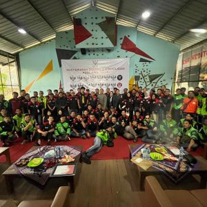 Perkuat Sinergitas, Satlantas Polres Gresik Ngopi Edukasi Safety Riding Bersama Driver Online Se-Jawa Timur