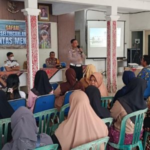 Polantas Menyapa : Polres Jember Gelar Safari Kamseltibcar Lantas Sosialisasikan Jalur Blackspot