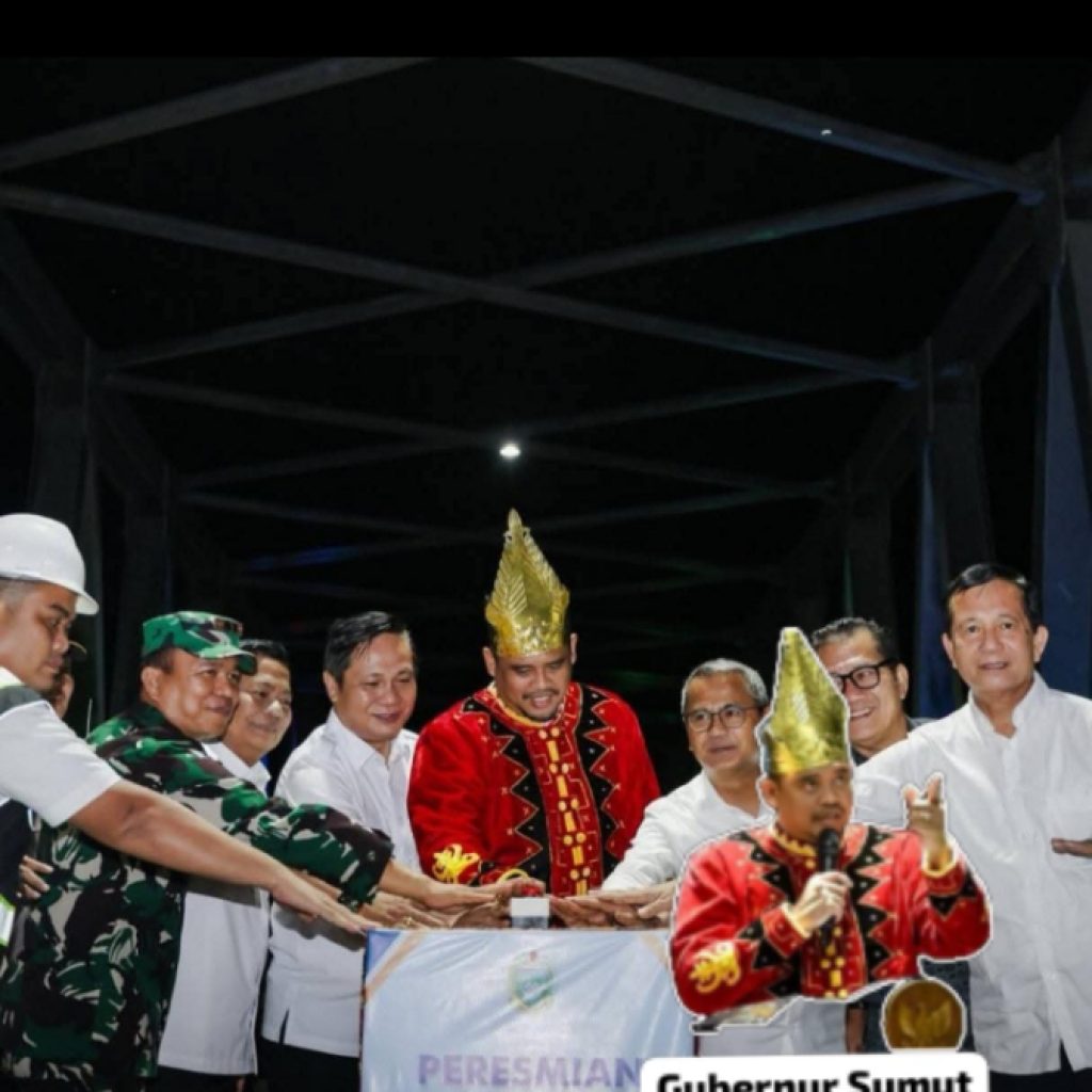 Gubernur Sumatera Utara Bobby A. Nasution meresmikan Jembatan Idano Noyo di Kabupaten Nias Barat