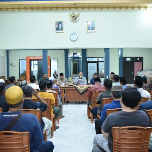 Kapolres Gresik Tegaskan Komitmen Jaga Kamtibmas Usai Mediasi Warga Campurejo dan Banyutengah
