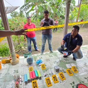 Polres Situbondo Amankan Tersangka Pembuat Petasan Sita 5,1 Kg Bubuk Mercon
