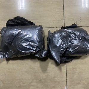 Satreskrim Polres Gresik Ringkus Pengedar 2 Kg Serbuk Petasan di Warkop Desa Pelemwatu