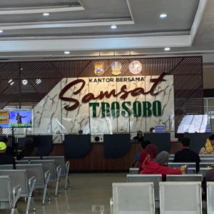 Samsat Trosobo Bantah Isu Dana Percepatan Mutasi Keluar Rp1.6000