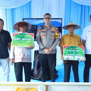 Polres Gresik Bersama Forkopimda Tanam Jagung 1,2 Hektare di Kebomas, Dukung Swasembada Pangan Nasional