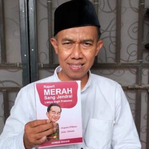 Penulis buku berjudul ,Rapot merah sang jendral listiyo sigit,Shoo di Lampung,kritik keras di tubuh polri,