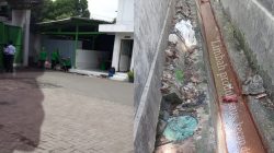 DLH Surabaya Disorot, Dugaan Limbah PT Rimbaria Rekawira Cemari Permukiman dan Area Pesantren