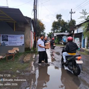 AWOS Sidoarjo Bagikan 300 Takjil Gratis Ramadan