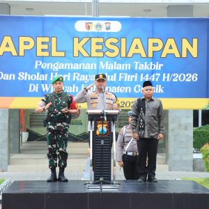 Kapolres Gresik Pimpin Apel Pengamanan Idulfitri 2026, Ajak Warga Takbiran di Masjid