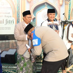 Polres Gresik Gelar Sholat Idulfitri 1447 H Bersama Warga, Pererat Silaturahmi di Hari Kemenangan