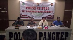 Dikira Sampah, Warga Pangkep Temukan Sabu 981 Gram di Pesisir Pantai Ma’rang