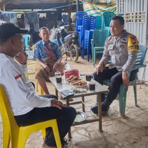 Ciptakan Kamtibmas Kondusif, Bhabinkamtibmas Polsek Labakkang Tingkatkan DDS dan Himbauan Warga