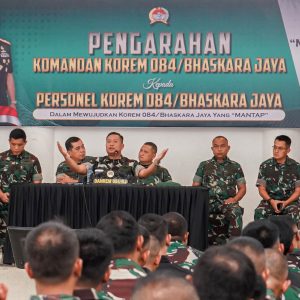 Danrem 084/Bhaskara Jaya Berikan Pengarahan kepada Seluruh Personel