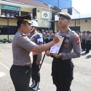 Polres Tanjung Perak PTDH Anggota, Kapolres Tekankan Penegakan Integritas