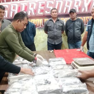 Kokain seberat 27 Kilogram Ditemukan di Pantai Kahuripan, Babinsa Sigap Amankan