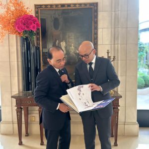 Kini Juga Hadir di KBRI Paris, Buku Rasa Bhayangkara Nusantara Kenalkan MBG Indonesia ke Masyarakat Perancis