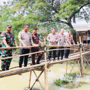Membangun Infrastruktur, Menjaga Lingkungan, dan Menumbuhkan Harapan untuk Masa Depan