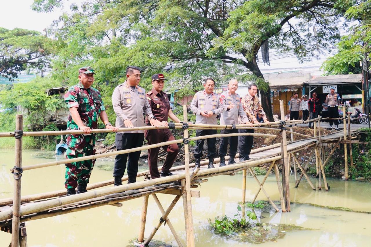 Membangun Infrastruktur, Menjaga Lingkungan, dan Menumbuhkan Harapan untuk Masa Depan