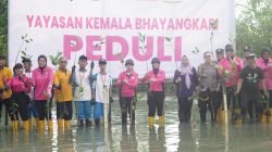 Sambut HUT ke-46, YKB Tanjung Perak Tanam Mangrove Pulihkan Lahan Kritis