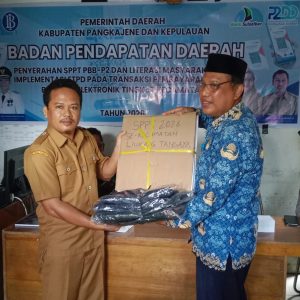 Bapenda Pangkep Serahkan SPPT PBB-P2 Dan Gelar Literasi ETPD Di Kecamatan Liukang Tangaya