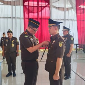 Sertijab Kasi Pidum Kejari Lampung Timur, Kajari: Amanah Harus Dijaga dan Kinerja Ditingkatkan