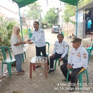 Ketua Pokdarkamtibmas resor Kota Tangerang Bertakziah, Tunjukkan Empati Pada Keluarga Anggota Pokdar Sektor Rajeg Yang Meninggal Dunia