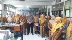 Menanamkan Kesadaran Generasi Muda, Satbinmas Polres pasuruan Lakukan Pembinaan Humanis di SMPN 1 Gempol